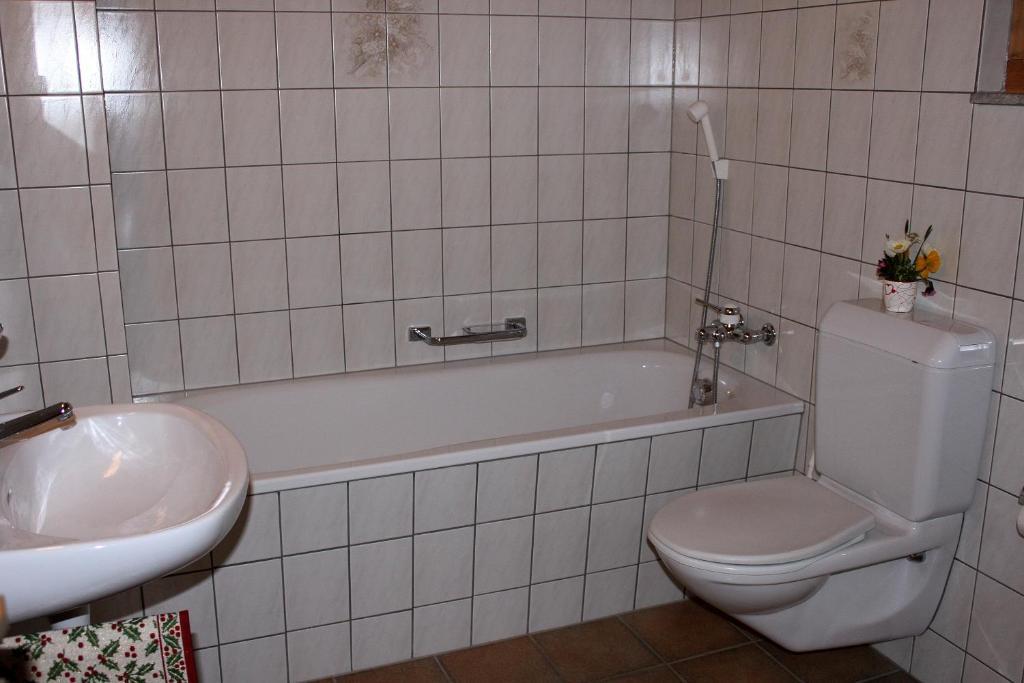 Ferienwohnung Stoffel Avers Bilik gambar